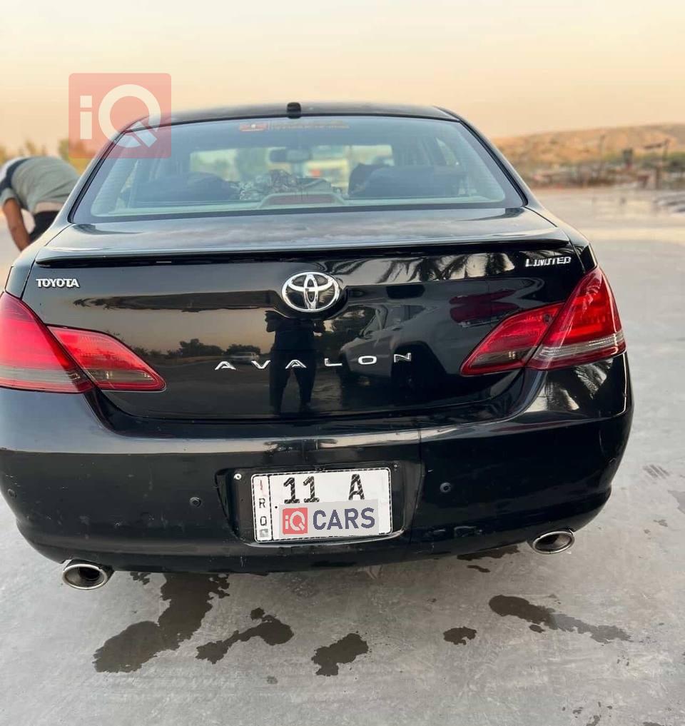 تويوتا أفالون